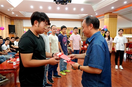 瀘天化股份公司開展“致敬青春，共筑夢想”青年員工聯(lián)誼活動