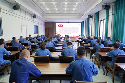 瀘天化股份公司總經理趙永清為黨員干部上專題黨課